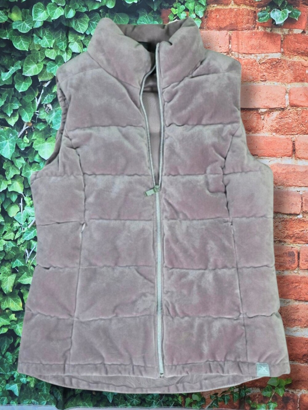 ZeroXposur | ultra-soft short plush puffer full zip vest - size small
